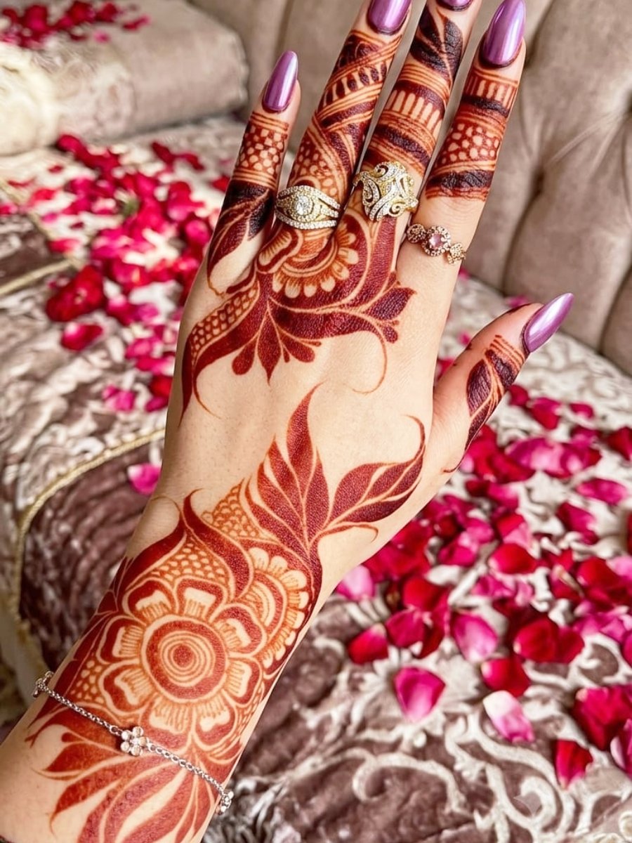 Medium Hand Mehendi